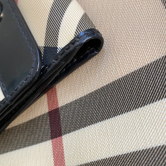 Burberry Shoulder Bag & Small Compact Wallet - Picture 3 of 16